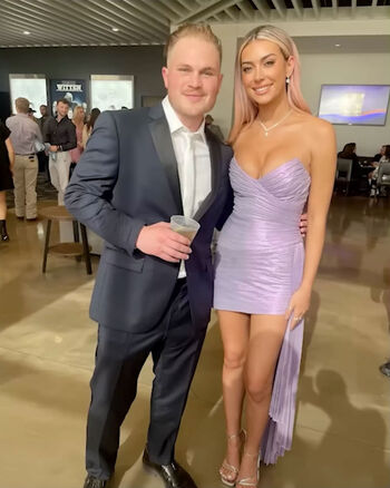 Full leaked Chickenfry private onlyfans photo