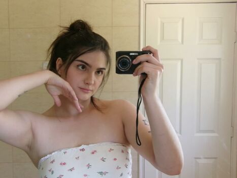 Full leaked Chio paleta page private onlyfans photo