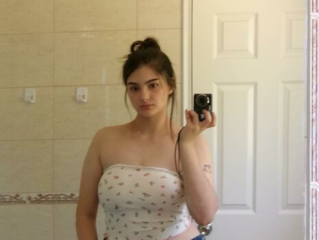 Full leaked Chio paleta page private onlyfans photo