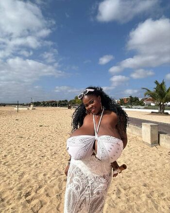 Full leaked Chioma lov private onlyfans photo