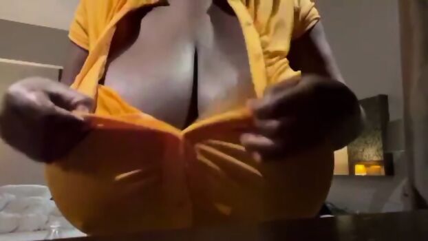 Full leaked Chioma lov private onlyfans photo