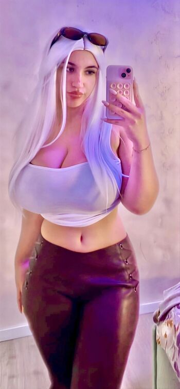 Full leaked Chiri francesca page private onlyfans photo