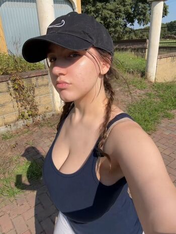 Full leaked Chiri francesca page private onlyfans photo