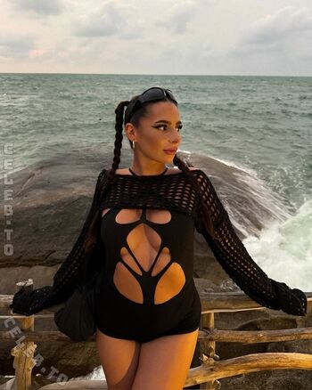 Full leaked Chivrv private onlyfans photo