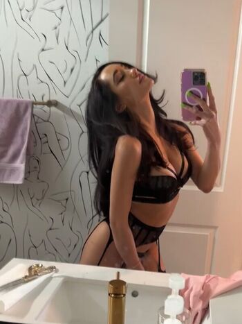 Full leaked Chloe amour page private onlyfans photo