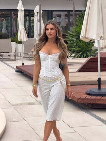 Full leaked Chloe burrows private onlyfans photo