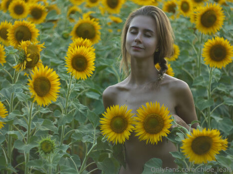 Full leaked Chloe leafs private onlyfans photo