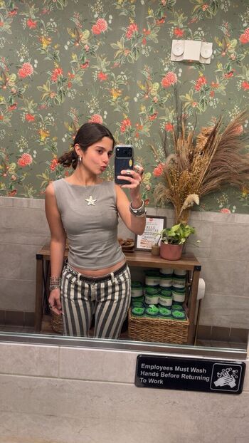Full leaked Chloeforero  page private onlyfans photo