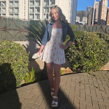 Full leaked Chloxxhill private onlyfans photo