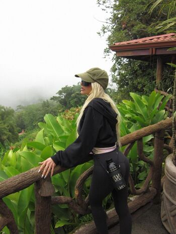 Full leaked Christina aguilera private onlyfans photo