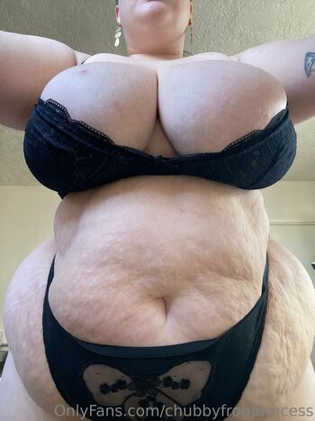 Full leaked Chubbyfrogprincess private onlyfans photo