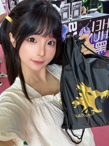 Full leaked Chunmomo page private onlyfans photo