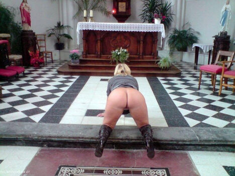 Full leaked Church girl private onlyfans photo