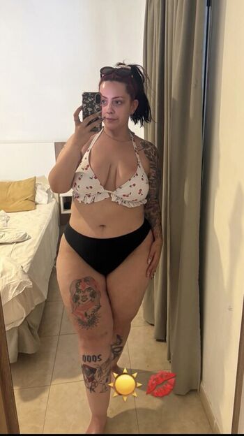 Full leaked Chx rliex page private onlyfans photo