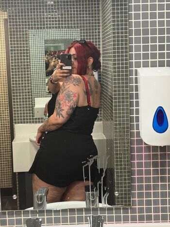 Full leaked Chx rliex private onlyfans photo