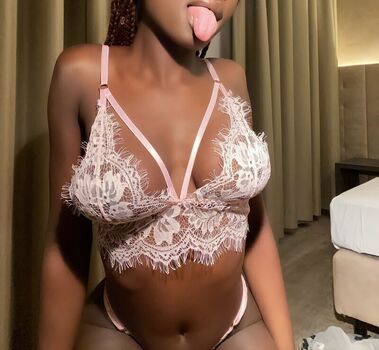 Full leaked Ci ara private onlyfans photo