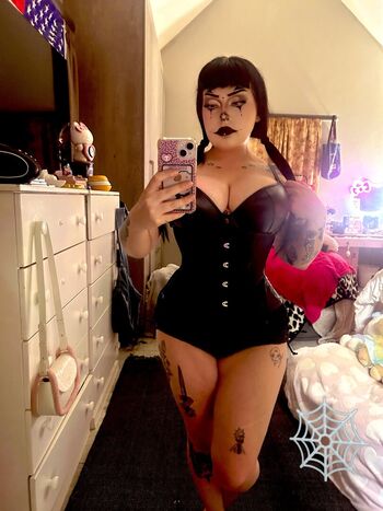 Full leaked Camibrune/ private onlyfans photo