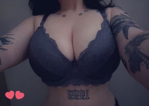Full leaked Kurvyblondewife/ private onlyfans photo