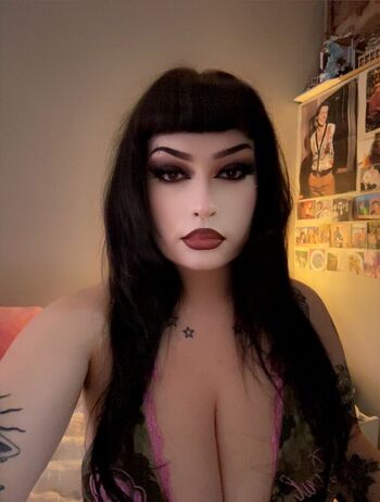 Full leaked Vaine/ private onlyfans photo