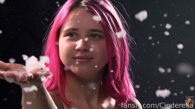 Full leaked Cinderella girl  page private onlyfans photo