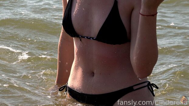 Full leaked Cinderella girl  page private onlyfans photo