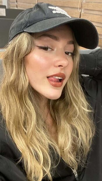 Full leaked Cisilleyup page private onlyfans photo