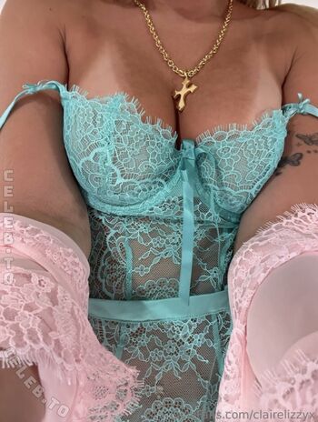 Full leaked Clairelizzyx private onlyfans photo