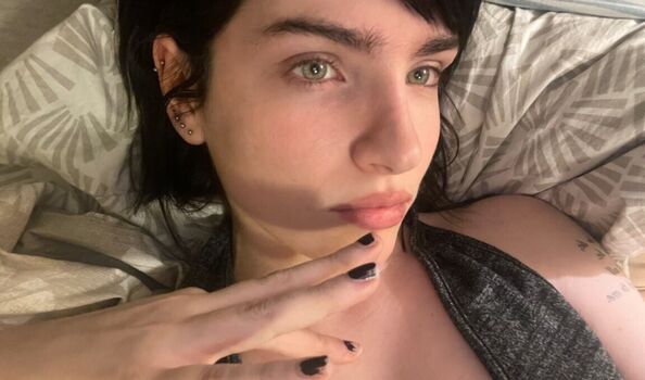 Full leaked Claireyael private onlyfans photo