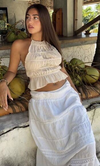 Full leaked Claracolada private onlyfans photo