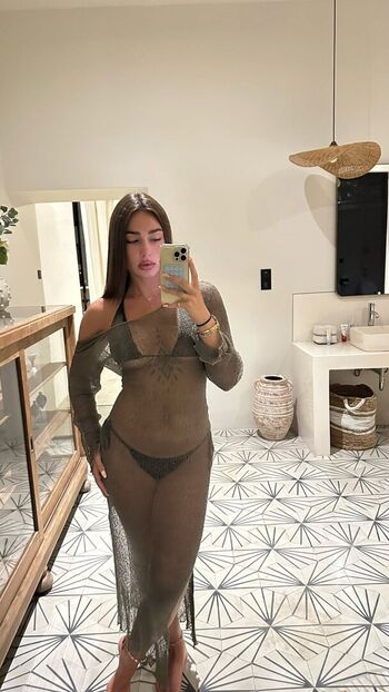 Full leaked Claracolada private onlyfans photo