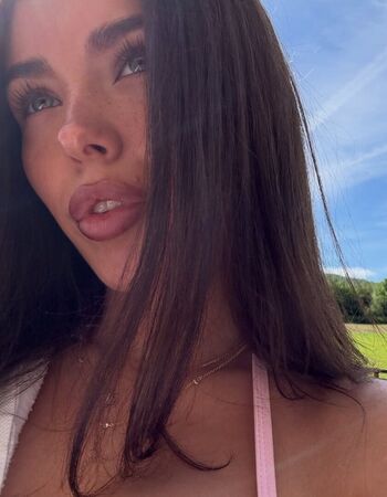 Full leaked Clarissa bea page private onlyfans photo