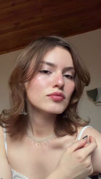 Full leaked Clavel private onlyfans photo