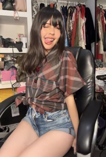 Full leaked Clo harrison private onlyfans photo