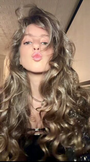 Full leaked Cloudynoir private onlyfans photo