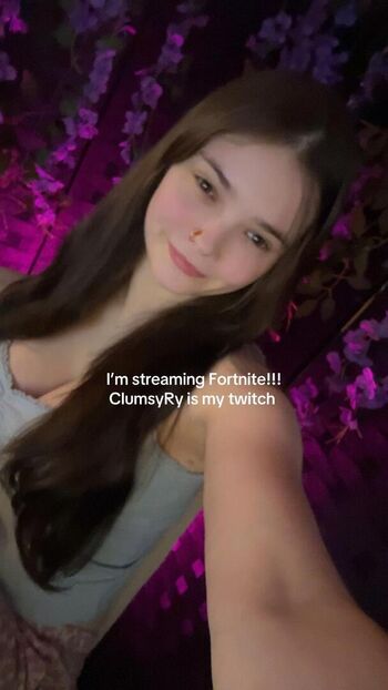 Full leaked Clumsy ori private onlyfans photo