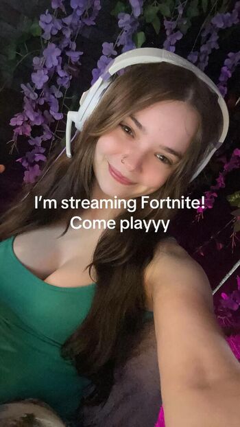 Full leaked Clumsyori private onlyfans photo