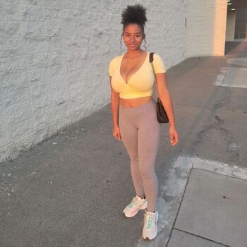 Full leaked Coco ppop private onlyfans photo