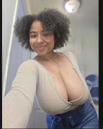 Full leaked Coco ppop private onlyfans photo