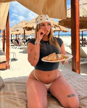 Full leaked Cocottee private onlyfans photo