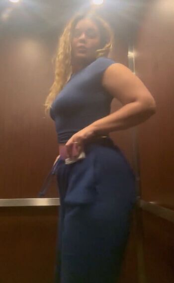 Full leaked Comeoncamillern private onlyfans photo