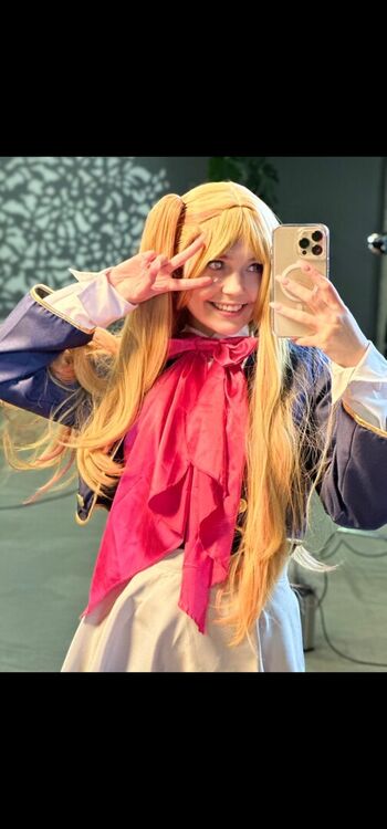 Cosplay Pussy | Cosplay Models That Show Their Pussy