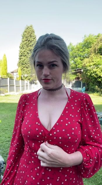 Full leaked Courtney pose page private onlyfans photo