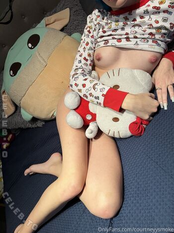 Full leaked Courtneyysmoke private onlyfans photo