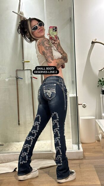 Full leaked Kelsey lisk/ private onlyfans photo