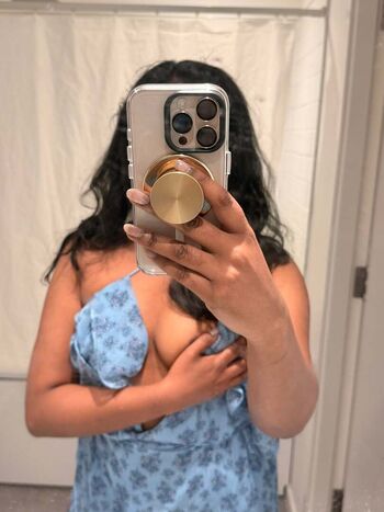 Full leaked Creamybrowngirl private onlyfans photo