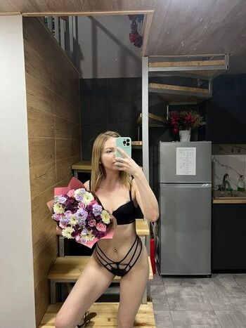 Full leaked Crystallandysh page private onlyfans photo