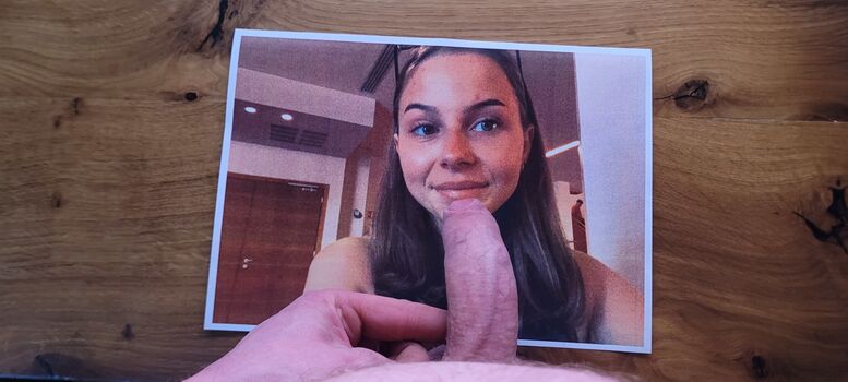 Cum Tribute