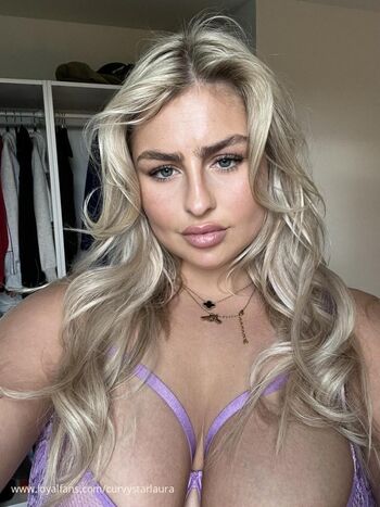 Full leaked Curvystar private onlyfans photo