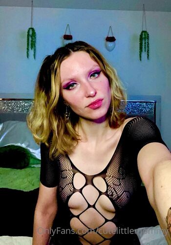 Full leaked Cutelittlemommy private onlyfans photo