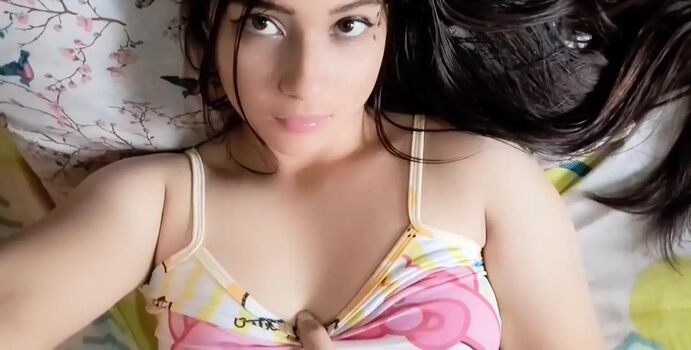 Full leaked Cutie bunn private onlyfans photo